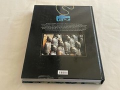 ARCHAEOLOGY TREASURES 2006 vmb Publishers Hardback 10.5″x14.5″ 432 pages LKE NEW