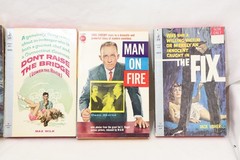 Lot of 34 Vintage Paperbacks, 1960s / 1970s Copyrights, No Duplicates, B675
