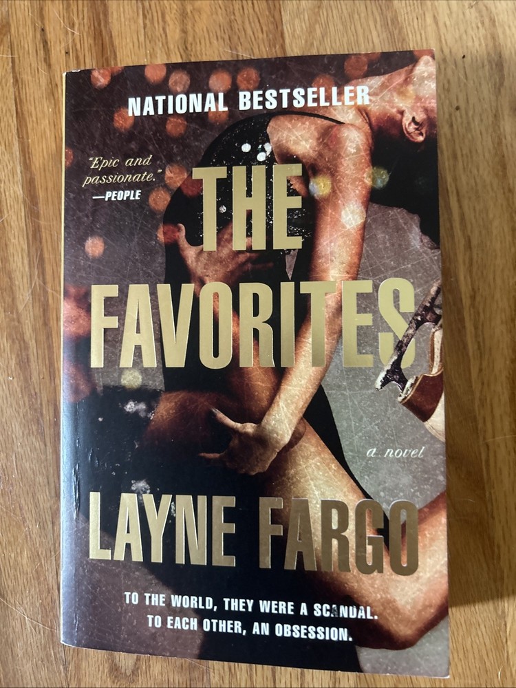 Favorites : A Novel by Layne Fargo (2025, Trade Paperback)