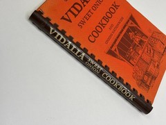 World Famous Vidalia Sweet Onion Cookbook 1982 Jim Wynn Wimmer Bros
