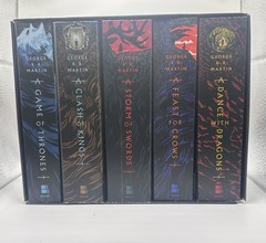 A Game of Thrones: A Song of Ice and Fire 5 Book Box Set, by George R.R.Martin