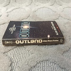 Outland Science Fiction Paperback Book by Alan Dean Foster Warner Books 1981