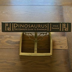 Easton Press Dinosaurus The Complete Guide to Donosaurs 2003 Leather Bound