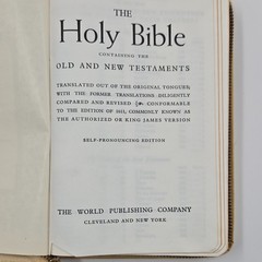 World Publishing Authorized King James The Holy Bible Self-Pronouncing Leather