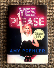 SIGNED „Yes Please” by comedian Amy Poehler (2014, 1st ed., HC )