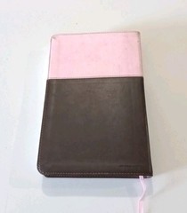 Rare „Holy Bible Gift & Award Edition” New Living Translation Softcover Pink