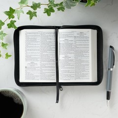 KJV Mini Pocket Holy Bible Zippered Black Faux Leather King James Version Compac