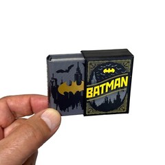 DC comics Batman collectible hardcover w/slip case 192 pages illustrated