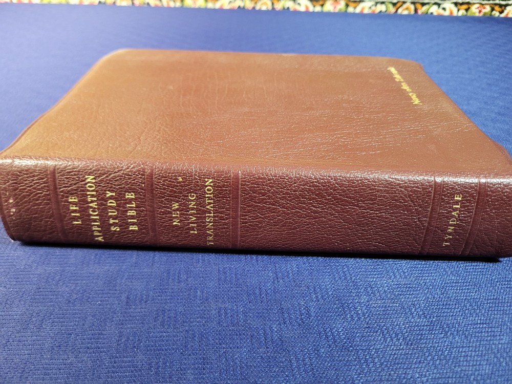 Holy Bible New Living Translation Tyndale Award NLT – Highlighted