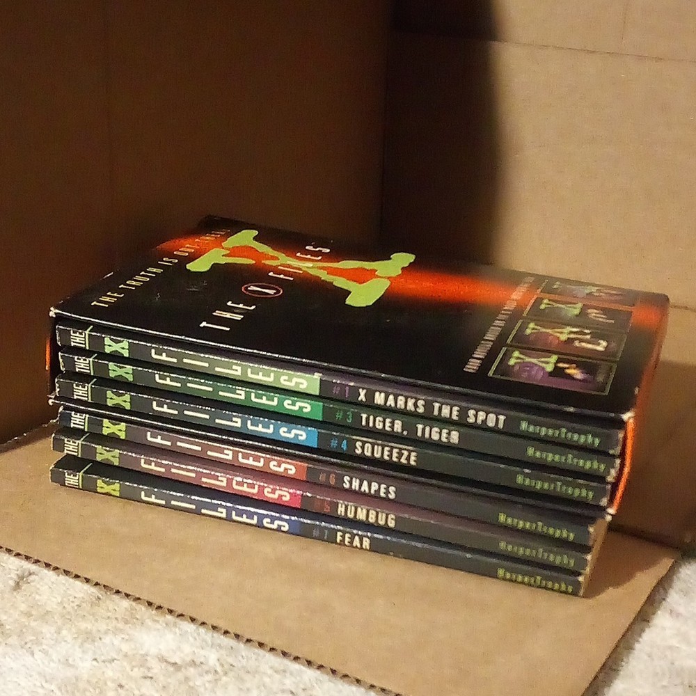 The X-Files HarperPrism Paperback Novel Lot 6: #1,3,4,5,6,7 (1990s)