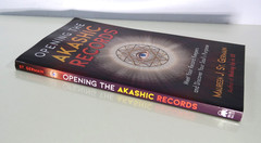 Opening the Akashic Records : Meet Your Record Keepers and Discover..PB ©2019