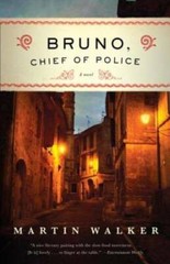 Bruno, Chief of Police: A Novel of the French Countryside – Paperback – GOOD