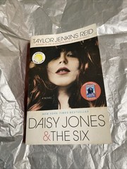 Daisy Jones and the Six: A Novel by Taylor Jenkins Reid (2020, Trade Paperback)