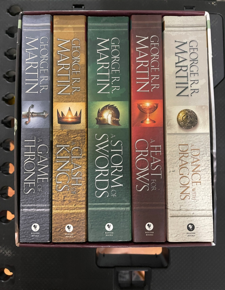 George R. R. Martin’s A Game of Thrones 5-Book Boxed Set Song of Ice and Fire