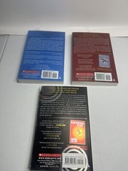 Hunger Games Trilogy Boxed Set : Paperback Classic Collection by Suzanne Collins