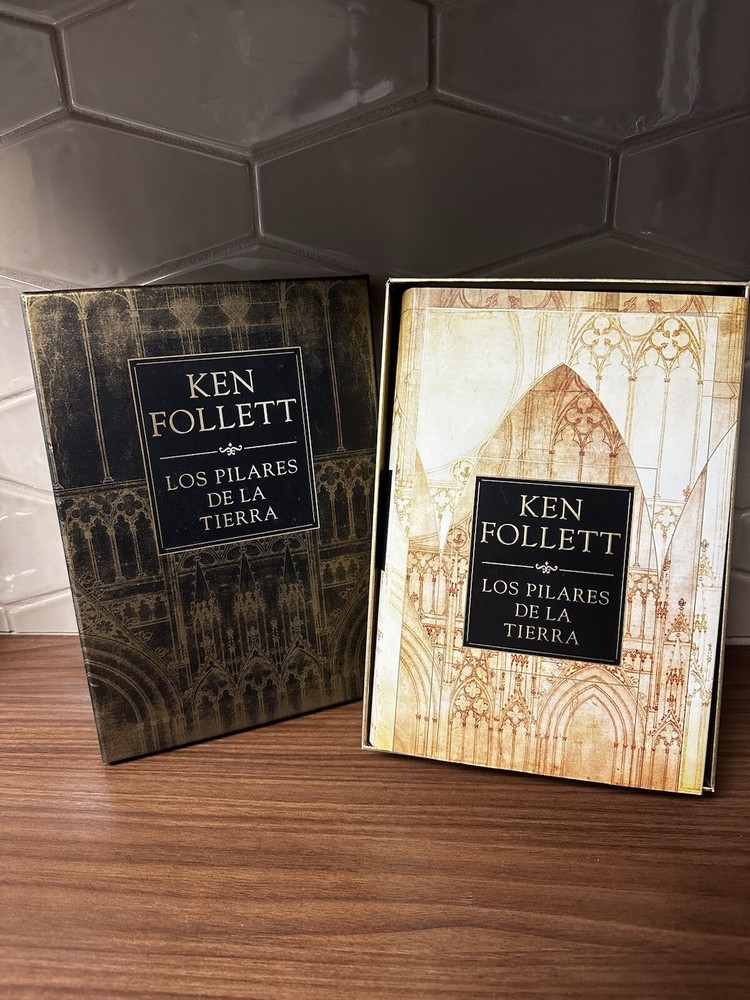Ken Follet “Los Pilares De La Tierra” The Pillars Of The Earth: Printed In Spain