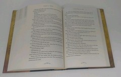 Kingdom of Ash – Sarah J. Maas HCDJ 1st Edition/1st Printing Throne of Glass