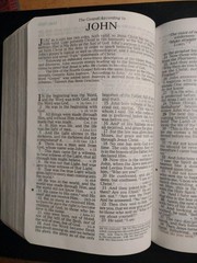 The Holy Bible Prophecy Study Edition. Nelson. 2008. Genuine Leather (8.5″ x 6″)