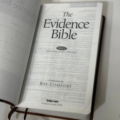 Bridge-Logos Bible Unisex OS Brown The Evidence Study Bible NKJV Ray Comfort Duo