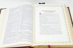 Holy Bible NKJV Red Family Edition Leather1985 Nelson 255BGCE 11.5×8.5×2 Inches