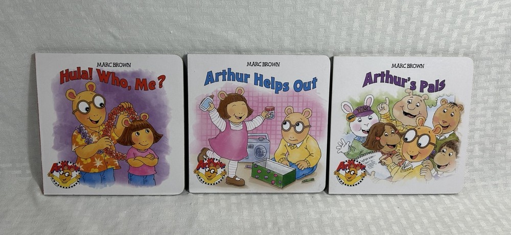 LOT OF 3 BOARD BOOKS BY MARC BROWN / ARTHUR HELPS OUT / PALS / HULA! WHO, ME?