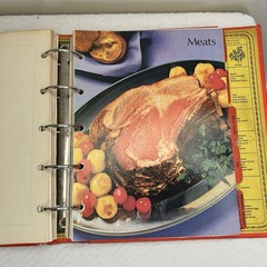 Betty Crocker’s Cookbook 1974 Vintage 23rd Printing with 5 Ring Binder