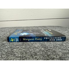 Protecting Her Own by Margaret Daley (Paperback)