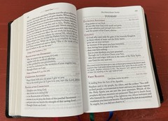Saint Paul Daily Missal Black Leatherflex 2012 Pauline Books & Media