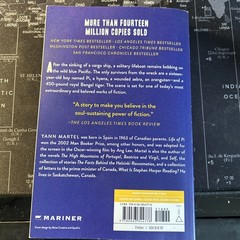 Life of Pi [Theater Tie-in]: A Novel
