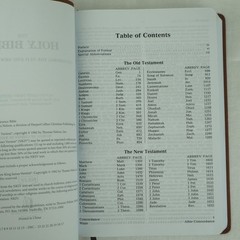NKJV Super Giant Print Reference Holy Bible Red Letter Edition Thomas Nelson
