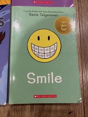 Raina Telgemeier 4 Book Bundle – Smile, Guts, Ghost, Drama – Very Good Condition