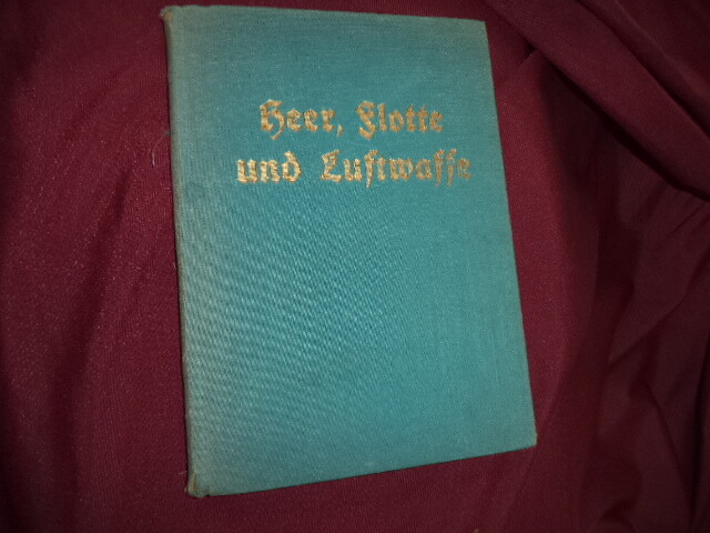 (anon). Heer, Flotte und Luftwaffe. Wehrpolitisches Taschenbuch. 1938. Illustr