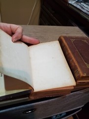 1929 MDCCCXXIX Vol II III IV Byron’s Works OF LORD BYRON Leather Bound Gilt edg