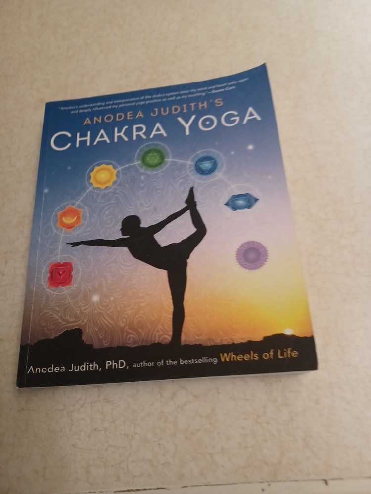 Anodea Judith’s Chakra Yoga by Anodea Judith (2015, Trade Paperback)