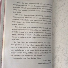 Do Hard Things : A Teenage Rebellion Against Low Expectations Brett Harris 2009