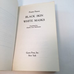BLACK SKIN, WHITE MASKS FRANTZ FANON PB NF SCARCE