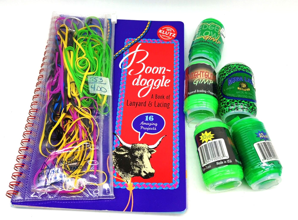 Boon-Doggle: A book of Lanyard & Lacing Craft Bonus Extra Spools 16 Projects
