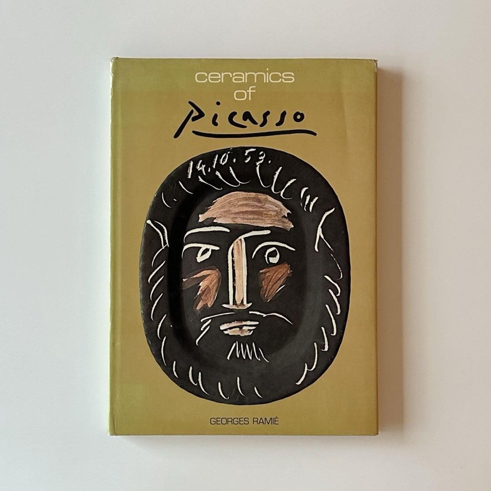 ceramics by Picasso. 1984 Ediciones Polígrafa Spanish 30.5 x 22 cm 128 pages