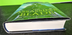 The ASSASSIN’S BLADE by Sarah J Maas – 2014 Bloomsbury HBDJ, 1st Ed 1st Printing