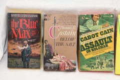Lot of 34 Vintage Paperbacks, 1960s / 1970s Copyrights, No Duplicates, B675