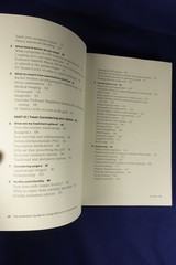 THE AUSTRALIAN GUIDE TO LIVING WELL WITH ENDOMETRIOSIS Maree Davenport BOOK