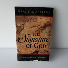 Grant R. Jeffrey The Signature of God Paperback Biblical Studies