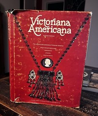 Victoriana Americana Customs Manners Fashion Jewellery Book