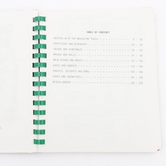 Cook Book Lytle Texas United Methodist Church 1988 PB Plastic Spine 192 Pages VG
