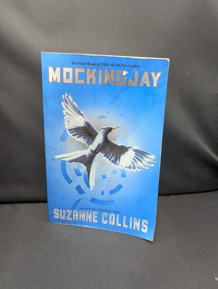 Mockingjay (Hunger Games, Book Three) by Suzanne Collins (2014, Trade Paperback)
