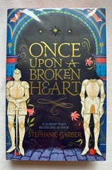 Once Upon a Broken Heart Trilogy, Goldsboro edition: 1st book has fox on cover!