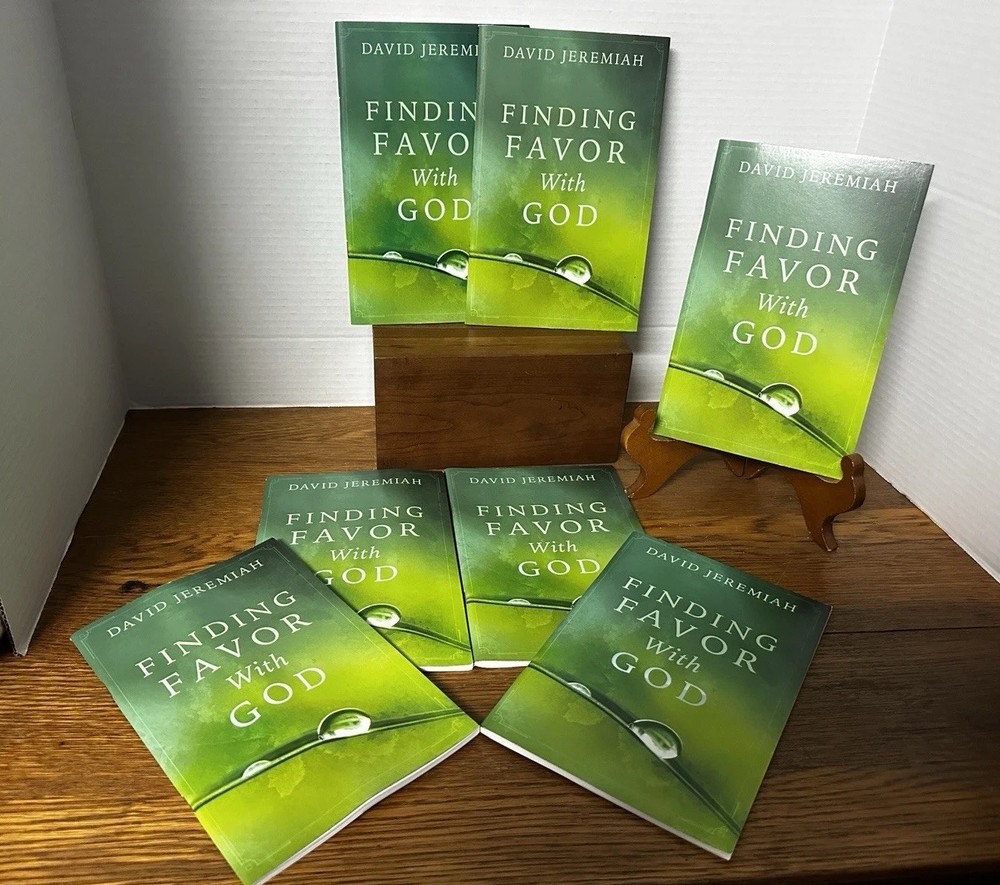 Lot 7 Finding Favor With God By David Jeremiah Paperback With Tear Off Bookmark