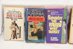 Lot of 34 Vintage Paperbacks, 1960s / 1970s Copyrights, No Duplicates, B675