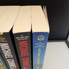Lot of 6 Michael Connelly Paperback Books
