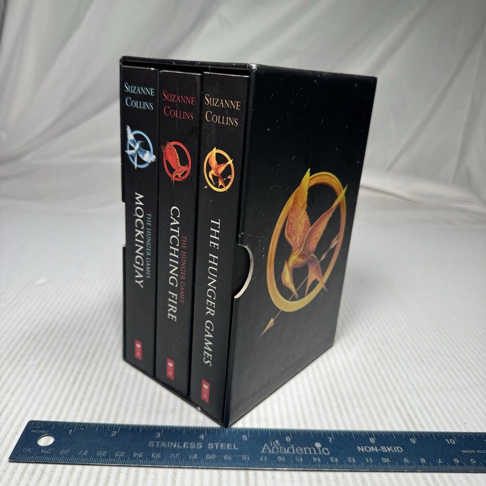 The Hunger Games Trilogy By Suzanne Collins – 3 Book Boxset -Good Condition